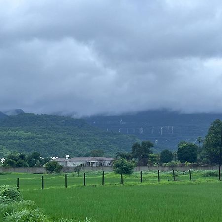 Sai Farm Hotel Karjat Exterior foto